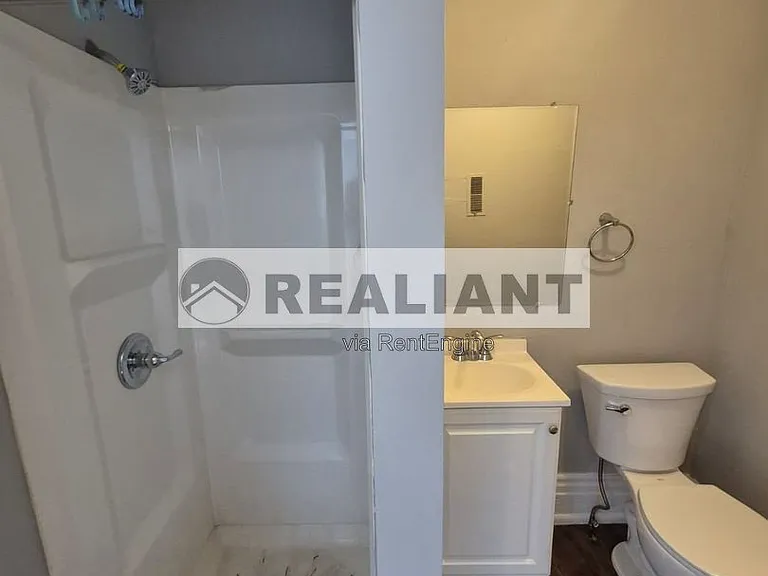 338 Bush St #1 — Photo 8