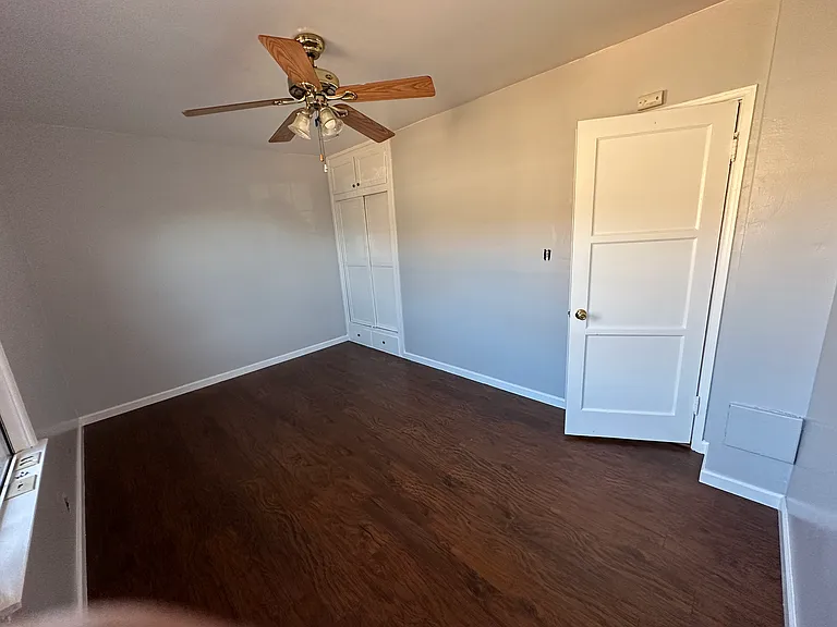 2530 Termino Ave — Photo 17