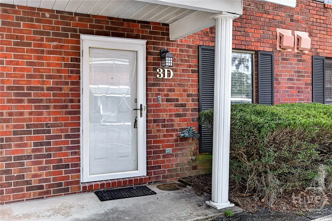 2 bed, 1.5 bath, 1120 sqft, $1,500 — Photo 3