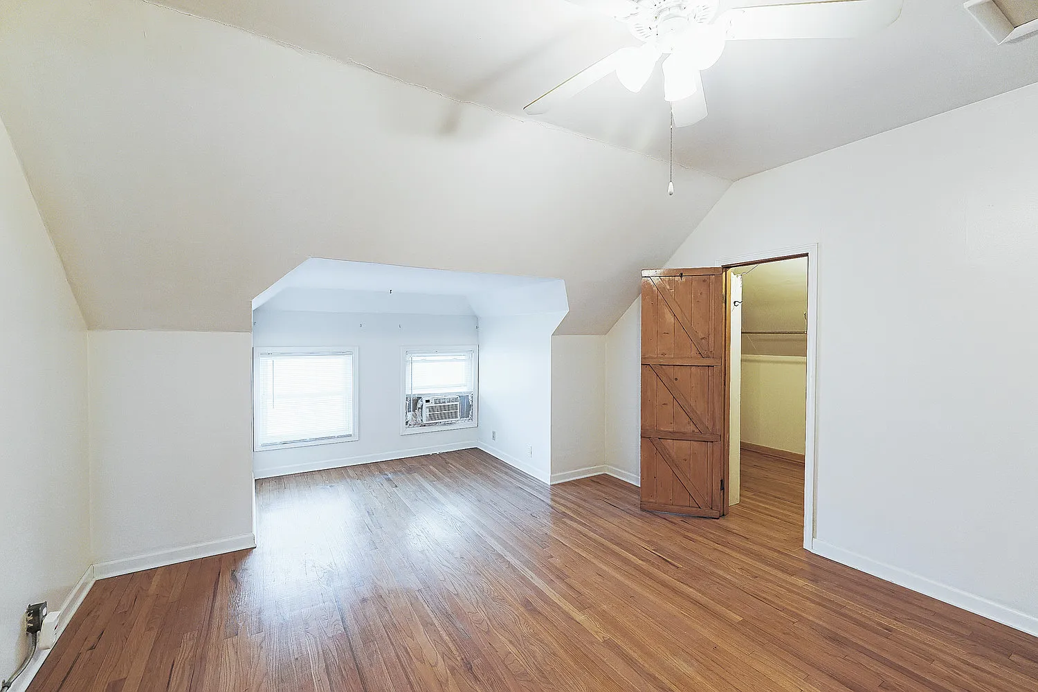 1 bed, 710 sqft, $599 — Photo 1