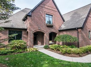 4 Ridgemor Dr, Ann Arbor, MI 48103