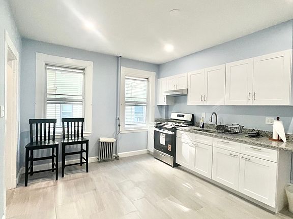 2nd image of 300 Summit Ave #1