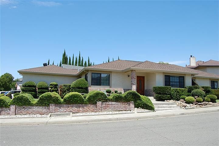 1st image of 398 Marigold Dr