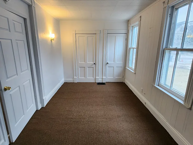554 Woodlawn Ave #1 — Photo 2