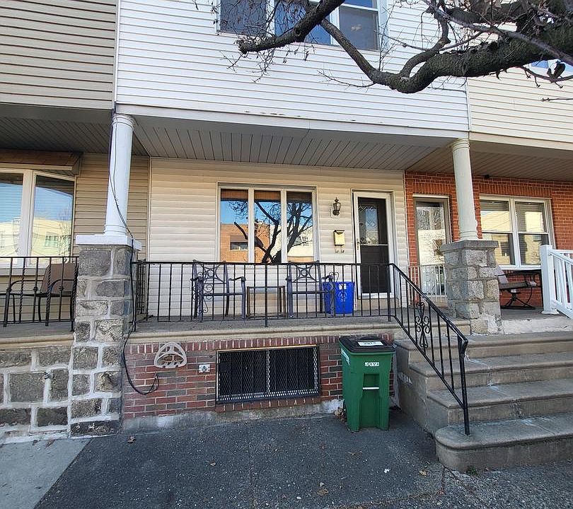 1st image of 2914 S 15th St