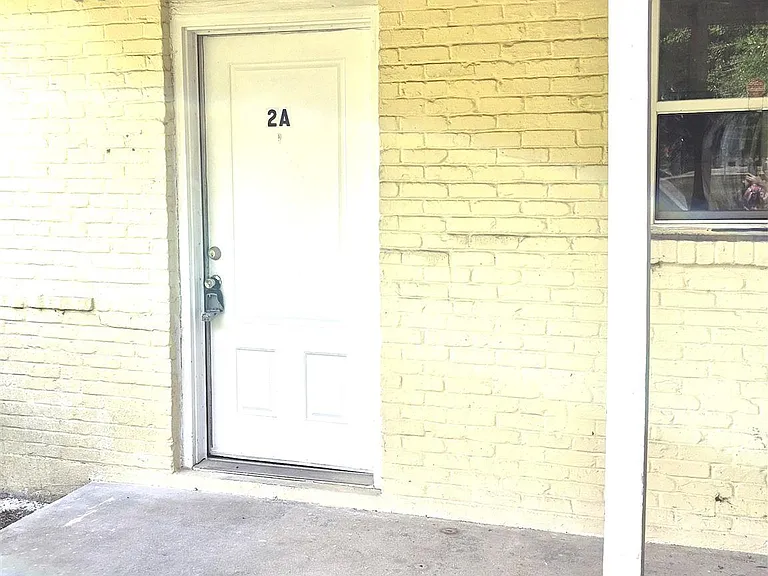 2 Ellis Dr #A — Photo 2