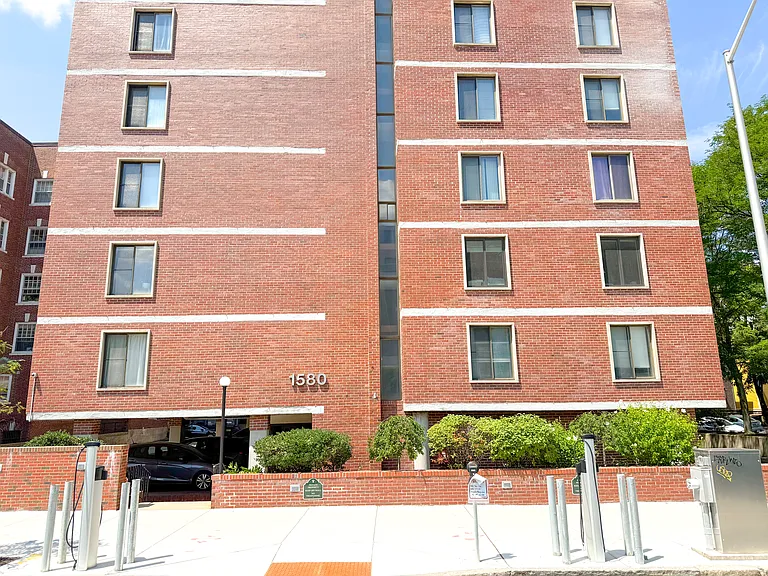 1580 Massachusetts Ave #5G — Photo 29