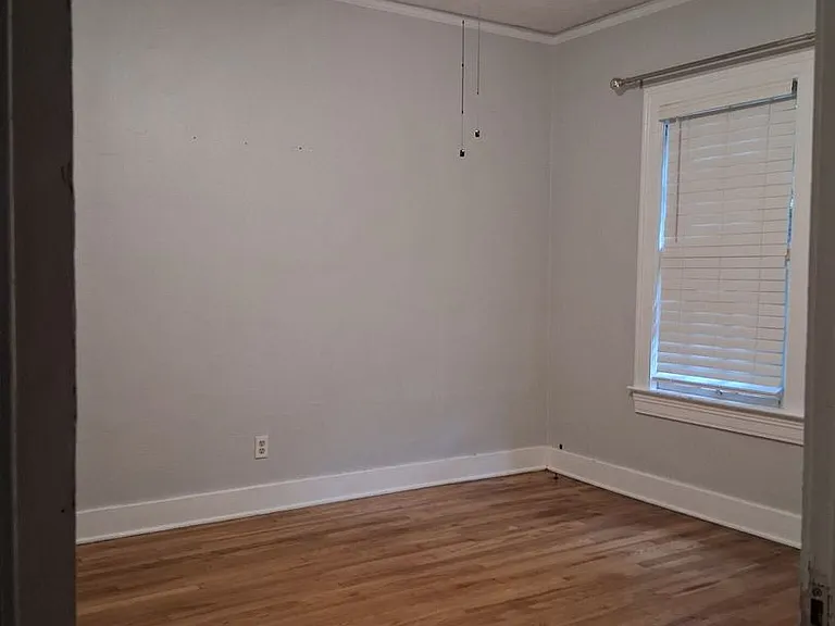 516 Hartfield St — Photo 10