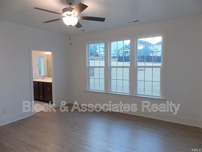 2940 Thurman Dairy Loop — Photo 13
