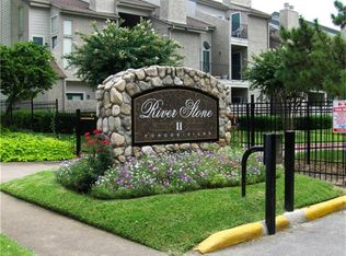 10855 Meadowglen Ln APT 932, Houston, TX 77042