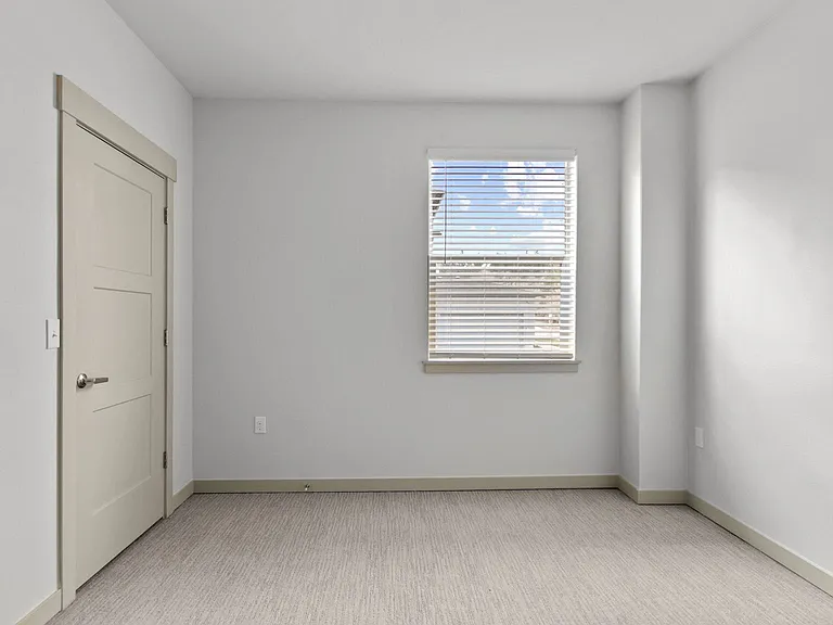 Lark View Village — Photo 31