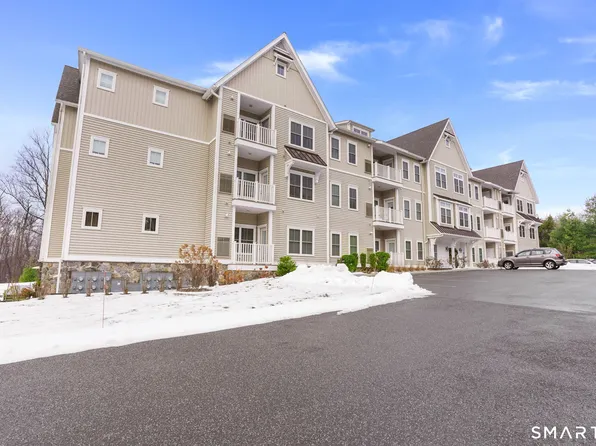 233 Danbury Road APT A209, Ridgefield, CT 06877