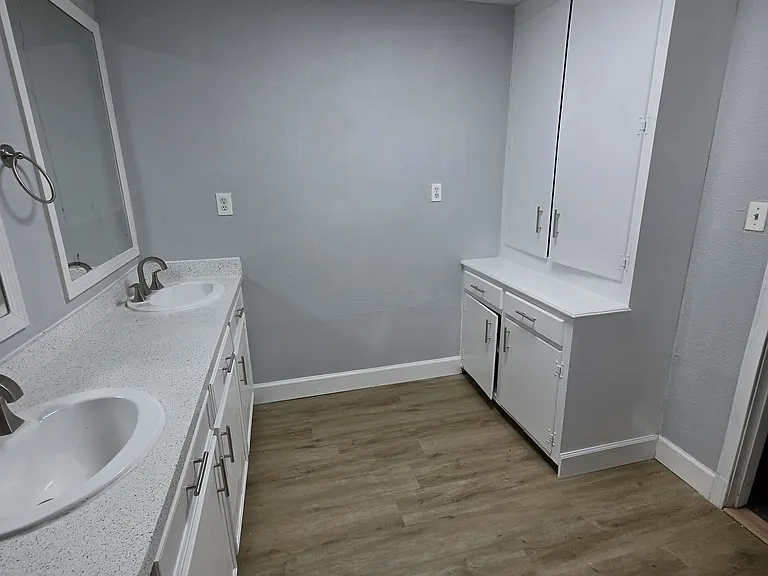 7706 Thurow St — Photo 16