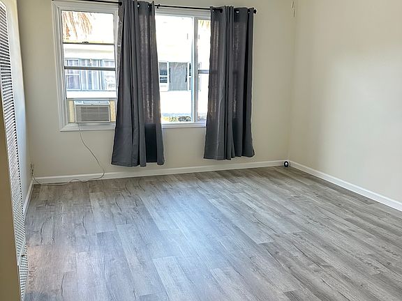 4th image of 2890 Leeward Ave APT 214