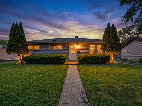 714 N 2nd Ave, Villa Park, IL 60181