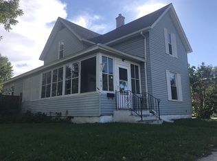 615 W 4th St, Mishawaka, IN 46544
