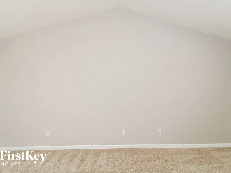 227 Sawyer Ln — Photo 9
