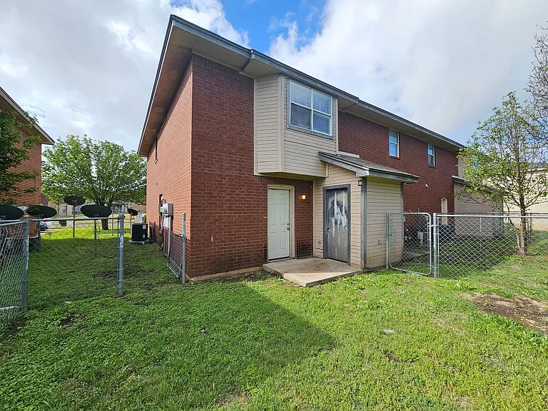 3003 Cantabrian Dr #D — Photo 27