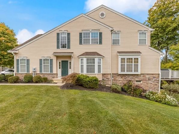 11 Tutbury Ct