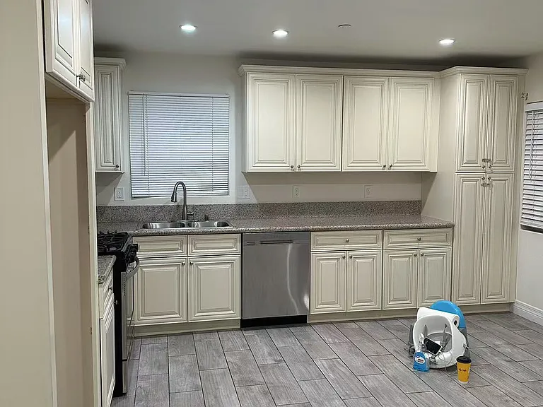4174 Douglass Ave — Photo 6