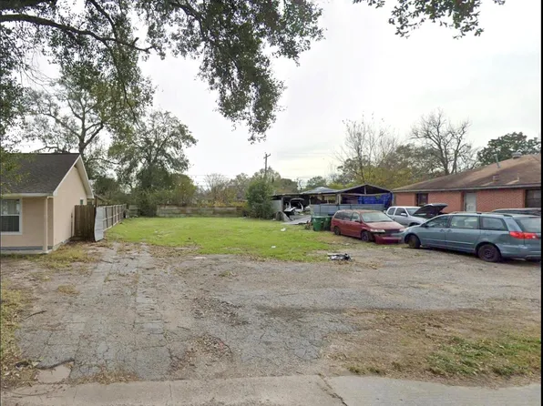 8150 Howard Dr, Houston, TX 77017