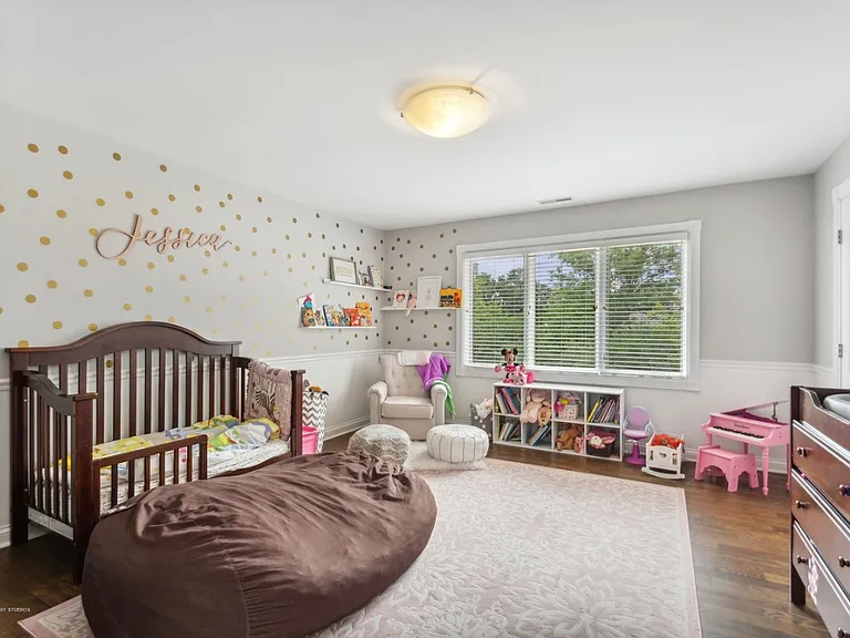 4402 Heritage Ln — Photo 11