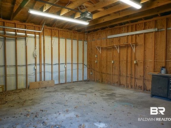4th image of 4366 Fathbrook Ln