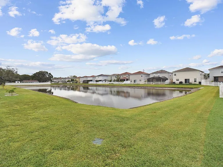 10606 Laguna Plains Dr — Photo 31