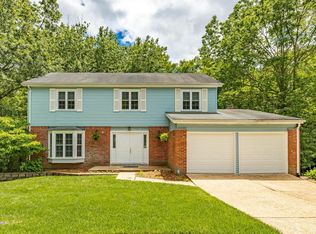 917 Almond Hill Ct, Ballwin, MO