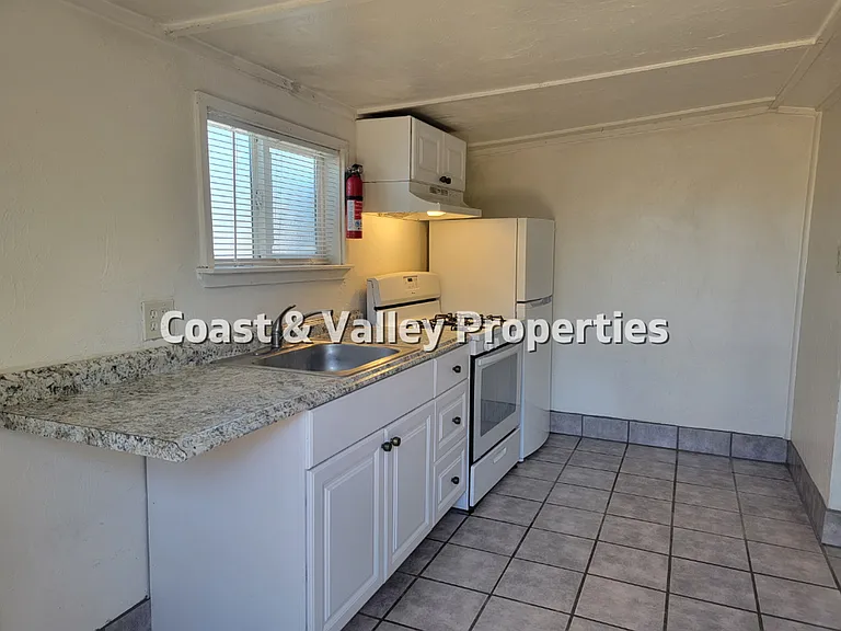 360 Bridgevale Rd #&-410 — Photo 2