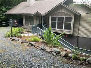 398 Buckeye Ln, Seven Devils, NC 28604