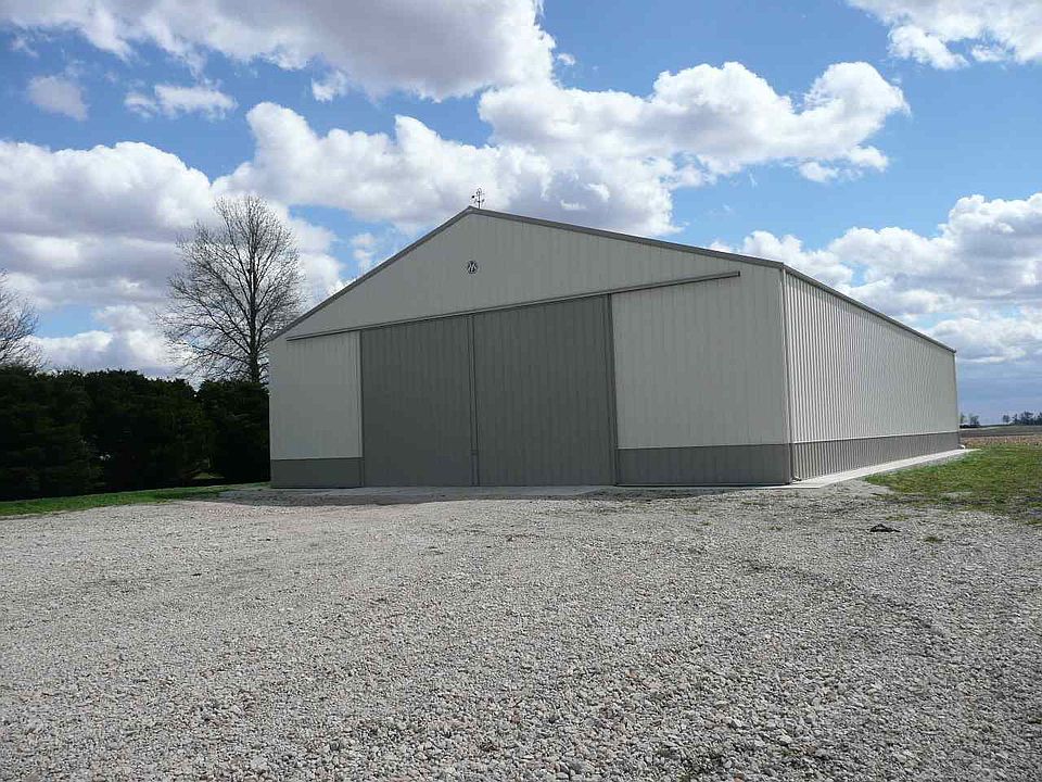 2nd image of 839 2200th Ave