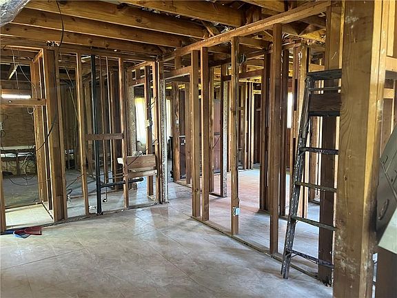 5th image of 425 Turtle Creek Ln