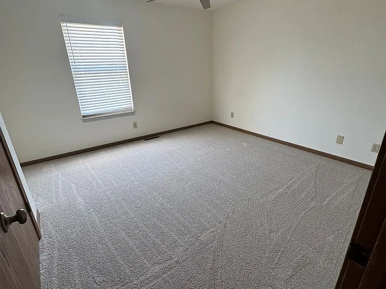 1605 Spiros Dr #D — Photo 11