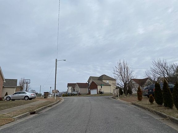 4th image of 3117 Deercreek Trl S