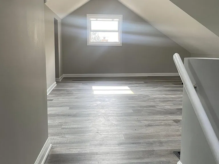 Finished 3rd floor - can be a 4th bedroom or bonus room