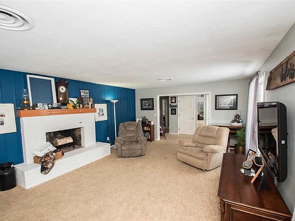 4th image of 522 West Wls