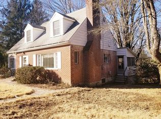 155 Overocker Rd, Poughkeepsie, NY 12603