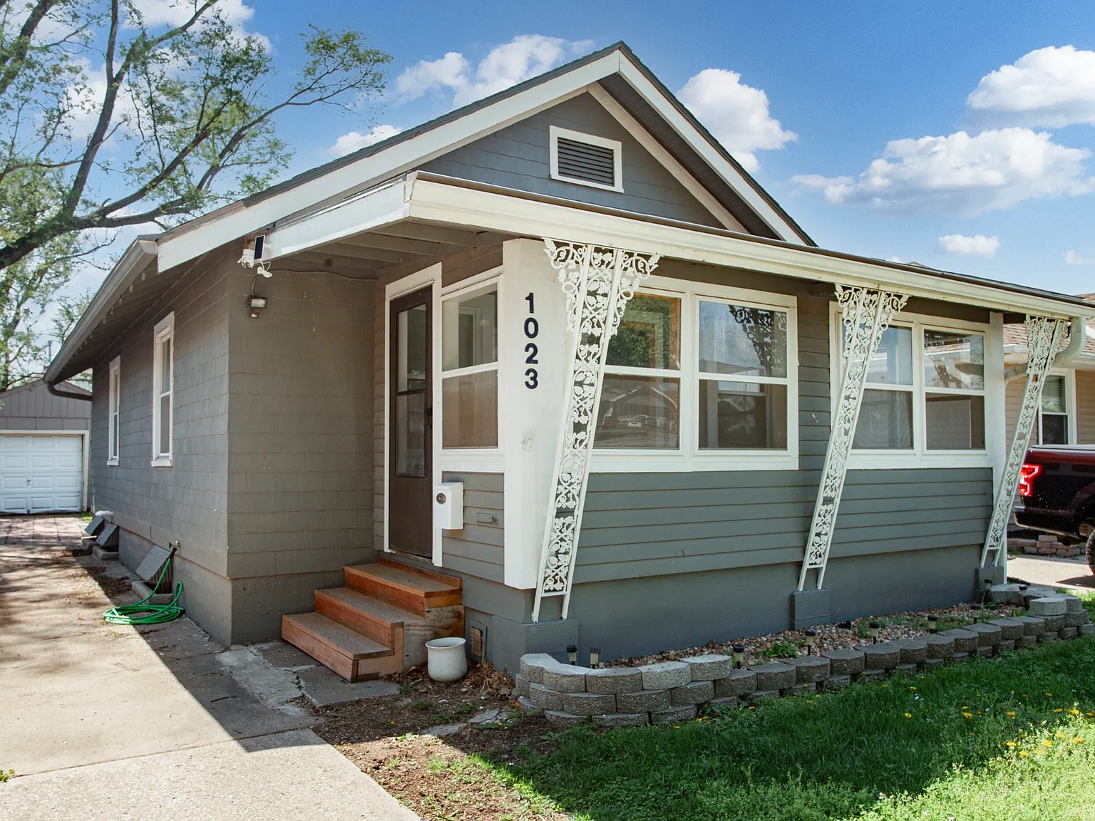 2 bed, 1.5 bath, 900 sqft, $2,800 — Photo 2