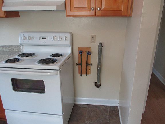 2nd image of 9421 Atwood Ave