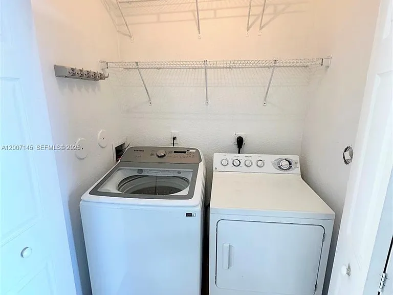 2641 SW 83rd Ave #102 — Photo 6