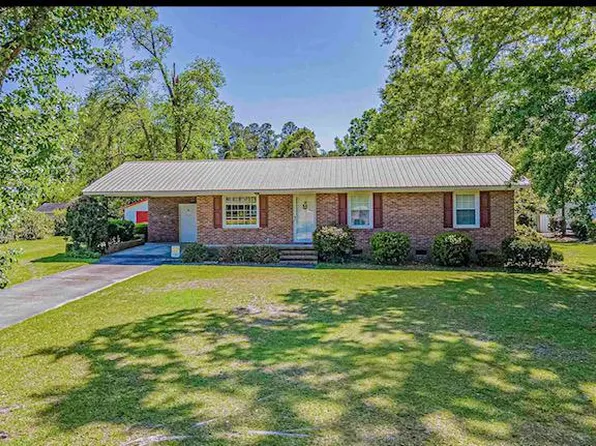 4620 Circle Dr, Loris, SC 29569