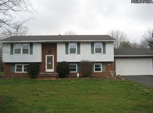11120 Cottingham Cir NW, Uniontown, OH 44685