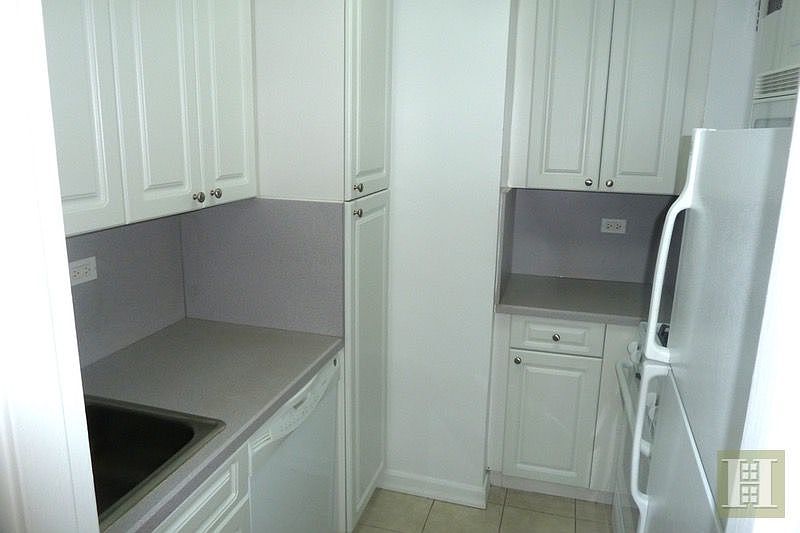2nd image of 125 E 87th St APT 12I