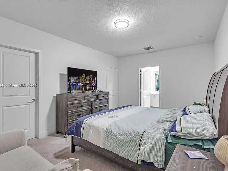 4450 NW 83rd Pkwy — Photo 18