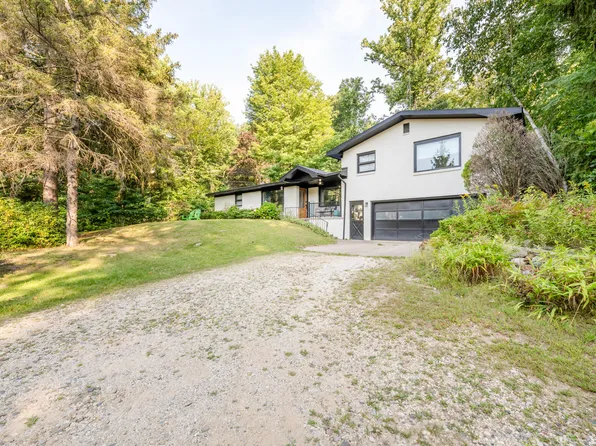 4801 Lake St, Bridgman, MI 49106