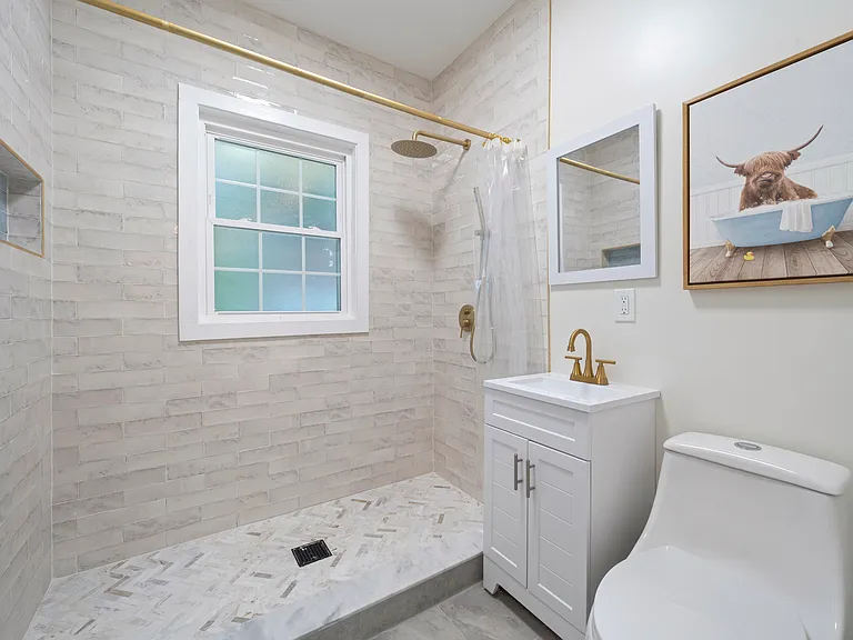9400 Clifton Blvd #1 — Photo 24
