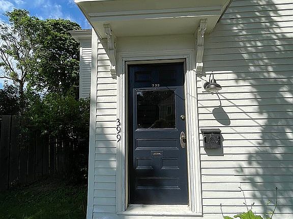 3rd image of 399 Buck St