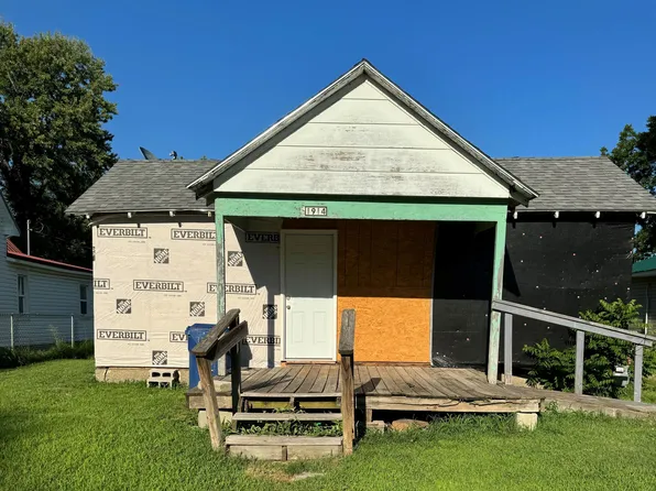 1914 Cleveland Ave, Baxter Springs, KS 66713