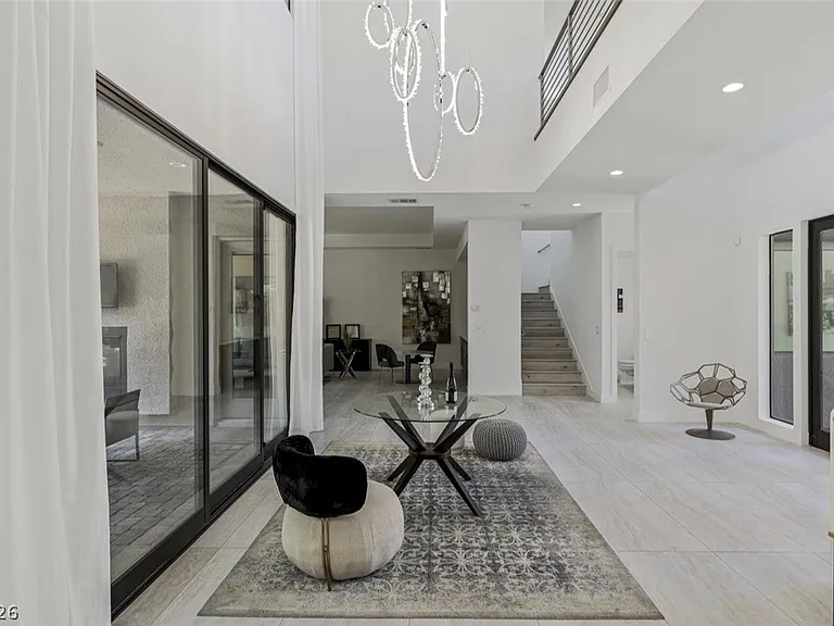 47 Pristine Glen St — Photo 16